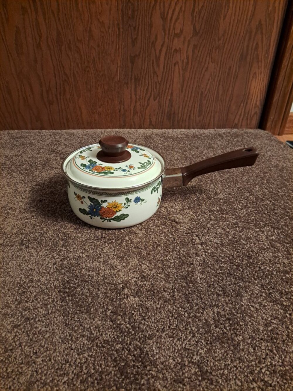 Villeroy & Boch vintage enamel saucepan featuring iconic "Alt Amsterdam" pattern - Picture 5 of 14